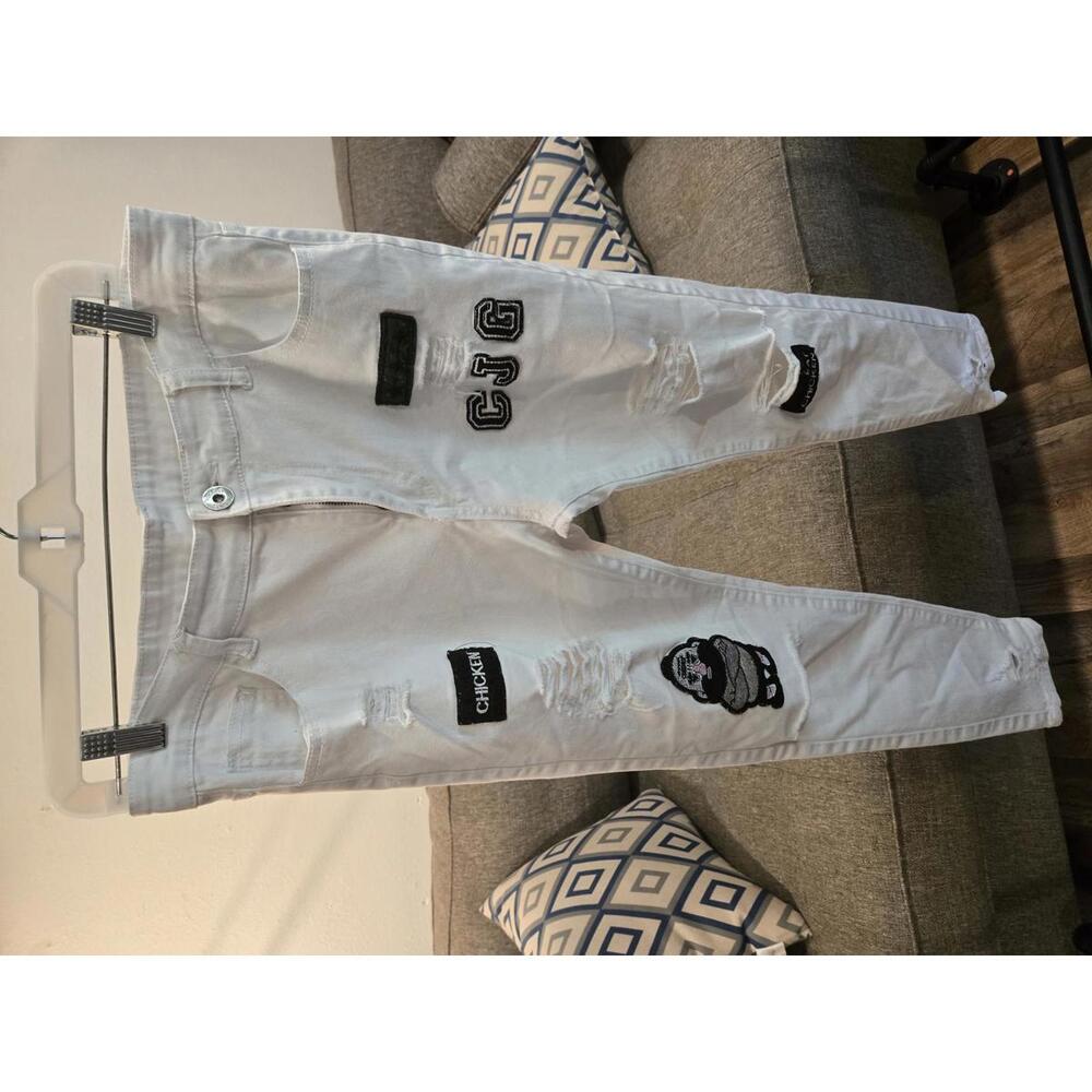 Trendy White Distressed Jeans with Patches